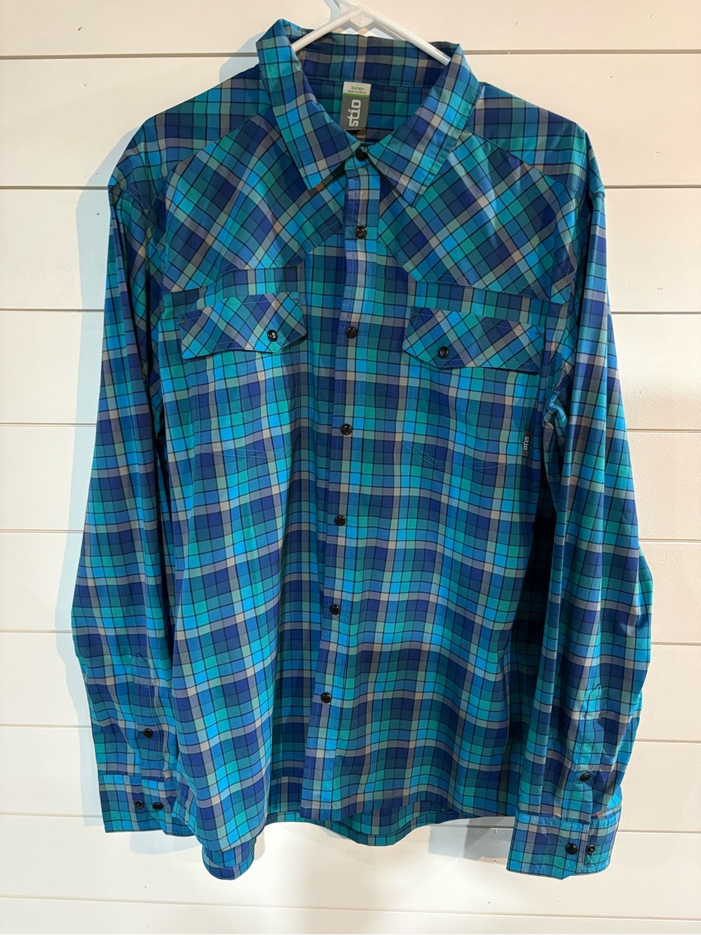 Stio Men's Blue Plaid Button-Up Shirt